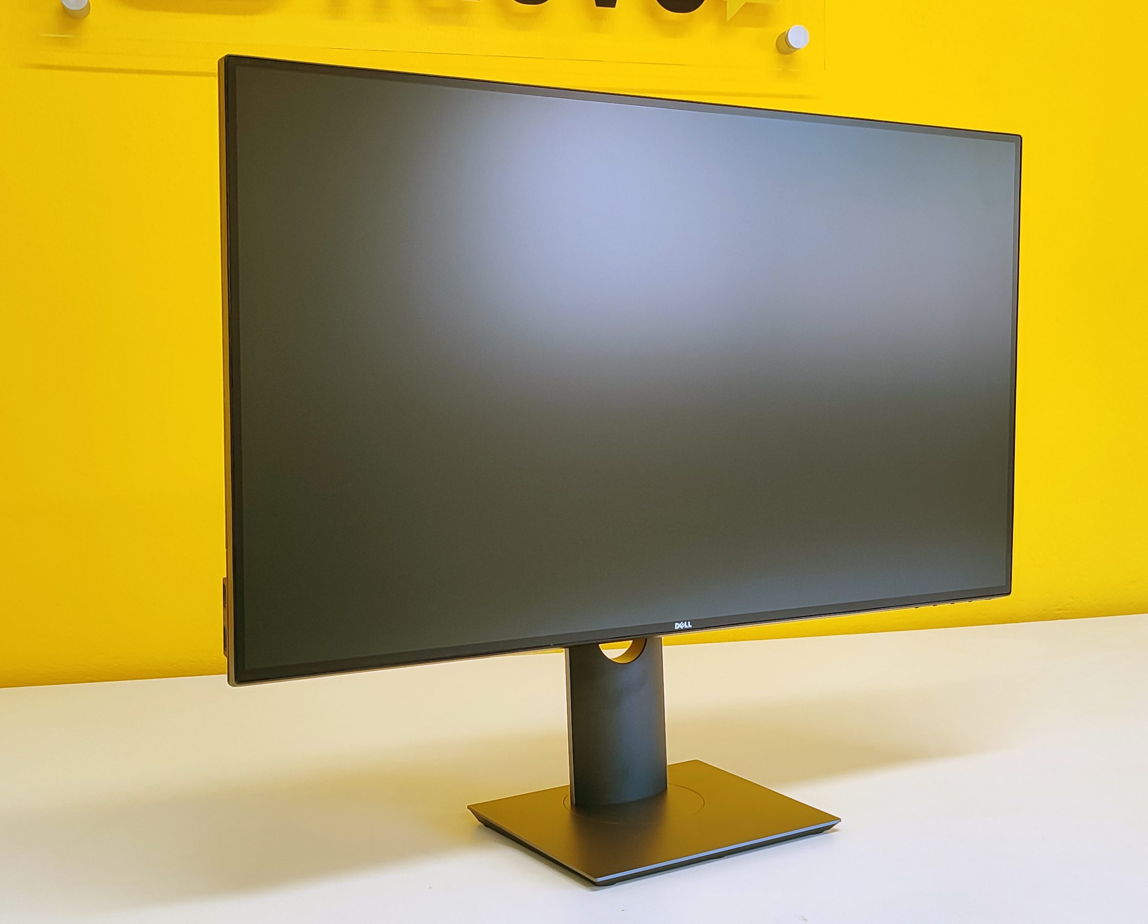 DELL UltraSharp U2717D DELL UltraSharp U2717D